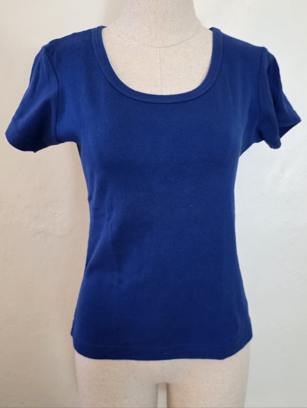 Vintage 1990s Cotton Cobalt Blue Scoopneck Shortsleeve T-Shirt